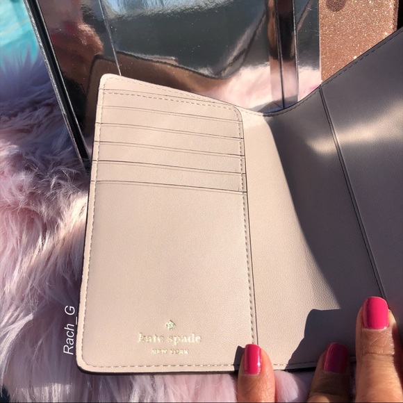 Kate Spade Shimmy Glitter Boxed Travel Set - Picture 9 of 9